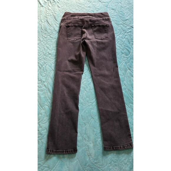 Gloria Vandebilt Faded Black Amanda Pull On Jeans Woman's Size 10P - Picture 5 of 6